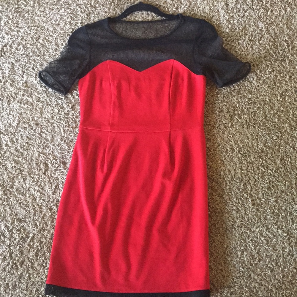 Cute mini red dress with see they detail, Xs jCP